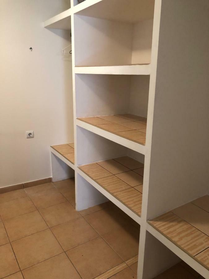 Lily Apartment โคเปร์ ภายนอก รูปภาพ